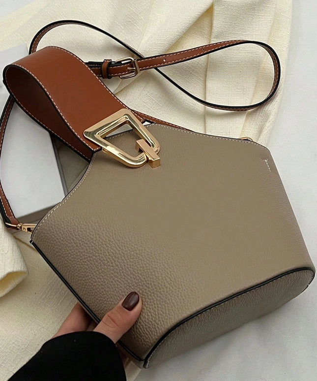 حقيبة يد وكتف بألوان متباينة عصرية