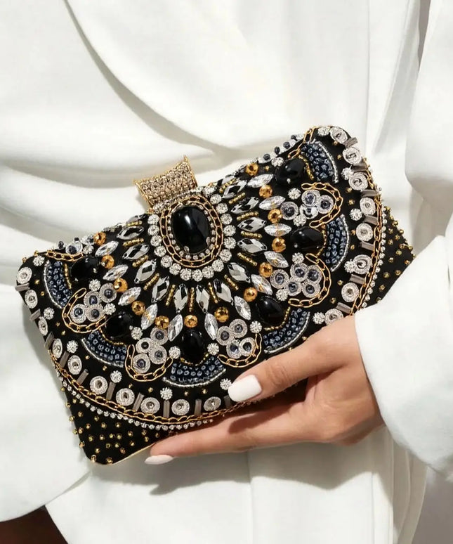 حقيبة كف مرصعة بالخرز على شكل صندوق