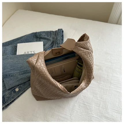 حقيبة كتف بحزام واحد مع محفظة صغيرة