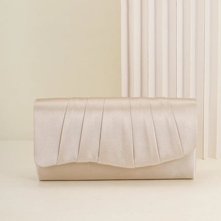 حقيبة كف مطوية بتصميم ظرف