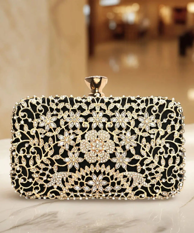 حقيبة كف مفرغة مرصعة بالأحجار اللامعة