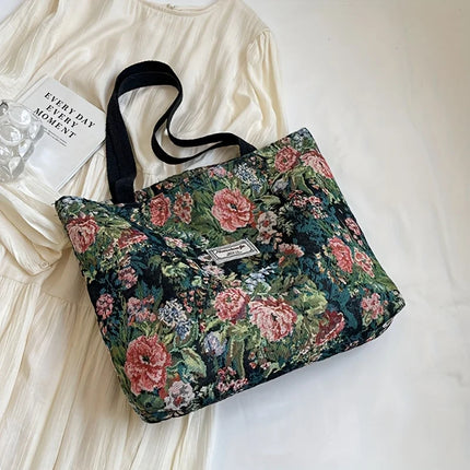 حقيبة كتف بنقوش ملونة وجيوب متعددة