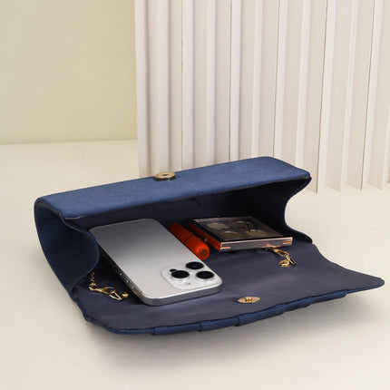 حقيبة كف مطوية بتصميم ظرف