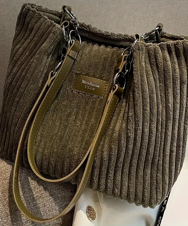 حقيبة كتف واسعة بتصميم مخطط