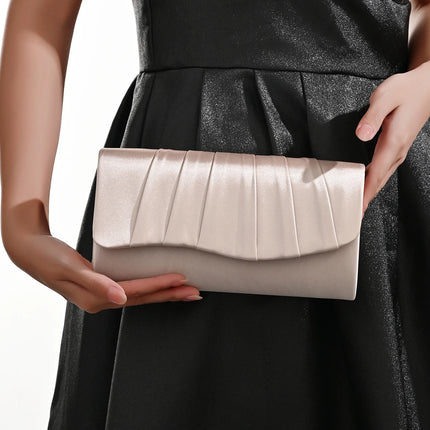 حقيبة كف مطوية بتصميم ظرف