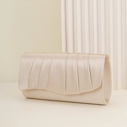 حقيبة كف مطوية بتصميم ظرف