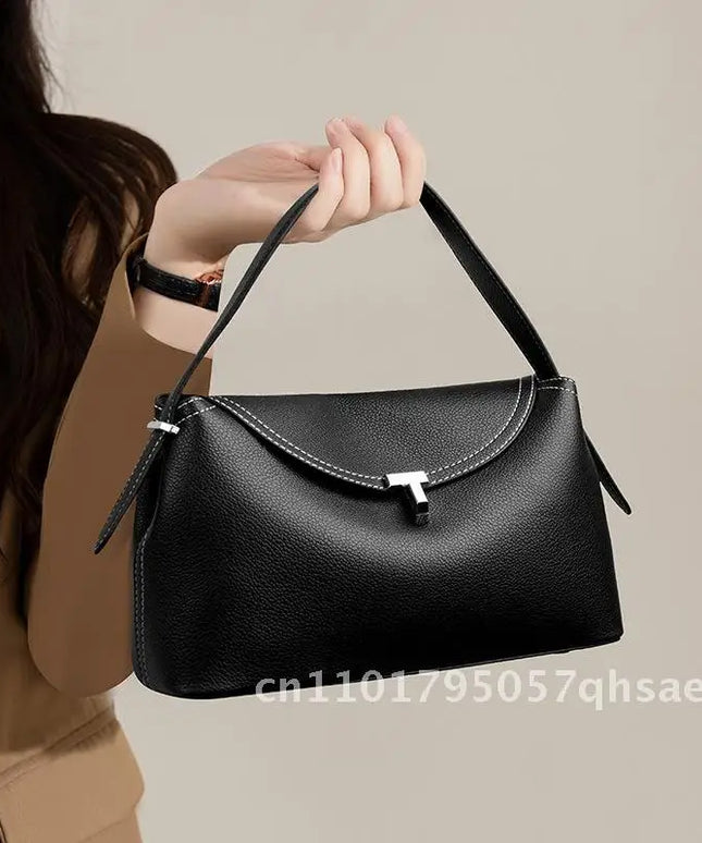 حقيبة يد وكتف بشكل وسادة