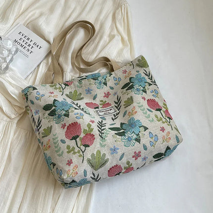 حقيبة كتف بنقوش ملونة وجيوب متعددة