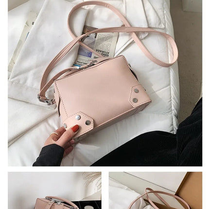 حقيبة يد عملية بجيوب داخلية منظمة