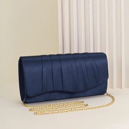 حقيبة كف مطوية بتصميم ظرف